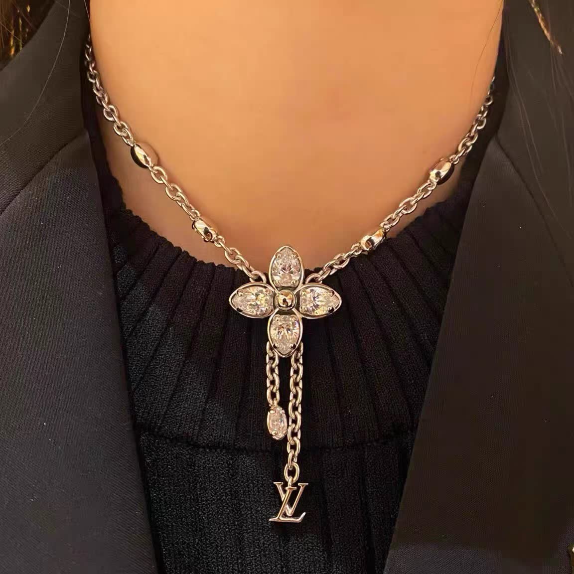 Louis Vuitton Silver Flower Necklace with Diamonds